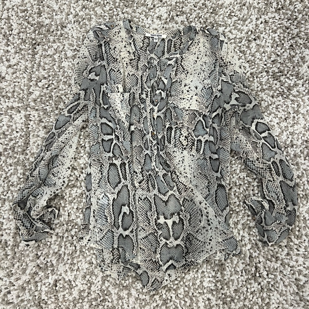 DROPPED PRICE//Snakeskin, half button long sleeve blouse